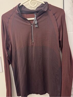 lululemon athletica Men's Long Sleeve Half-Zip Top - Burgundy